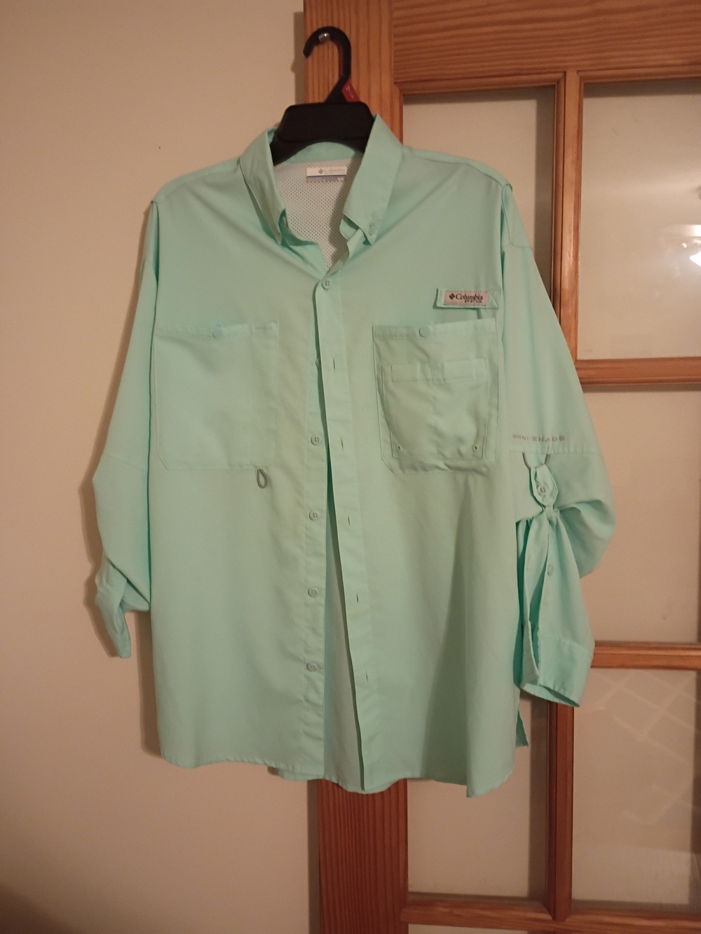 Columbia Men’s Light Mint Green Fishing Button-Down Shirt